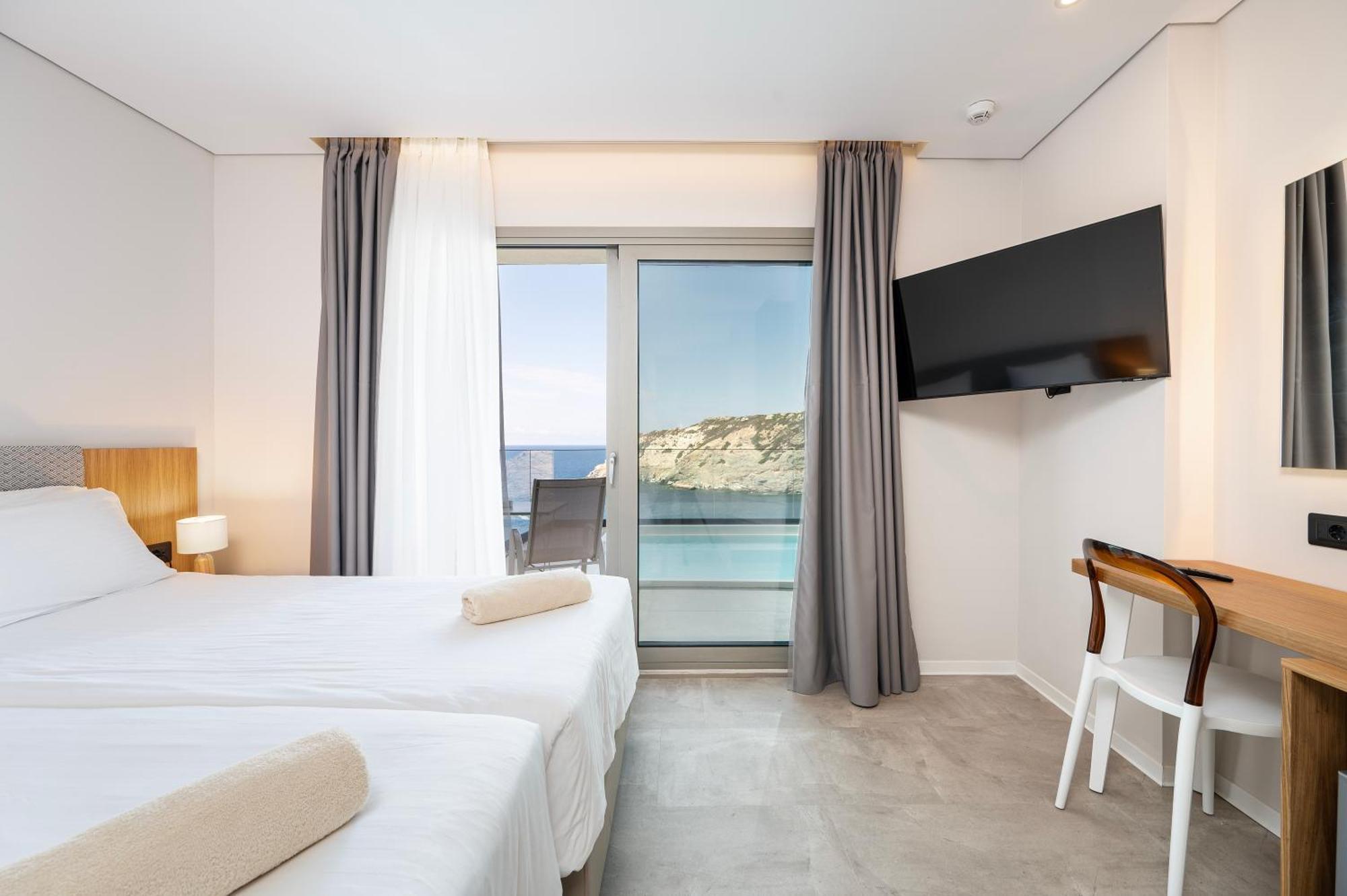 Chambre Double Supérieure avec Piscine Privée - Vue sur Mer