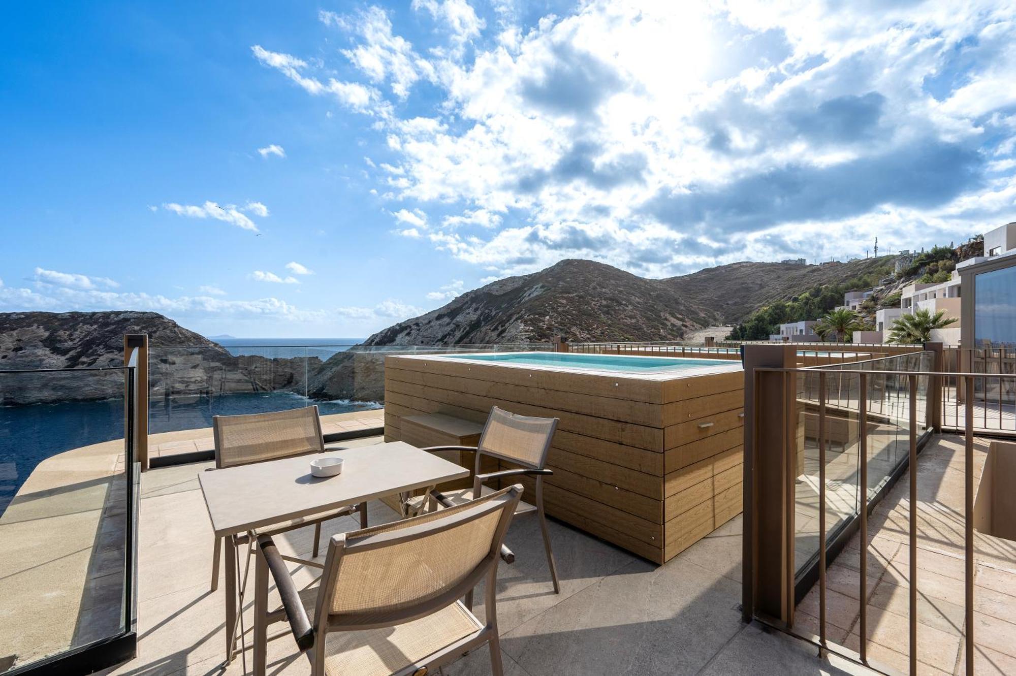 Suite Junior avec Piscine Privée (Bain à Remous) - Vue sur Mer